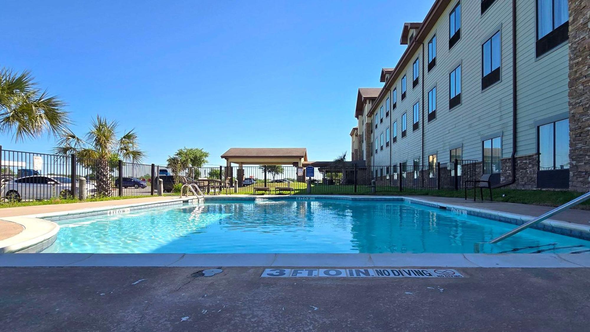 Comfort Inn & Suites Beeville Zewnętrze zdjęcie